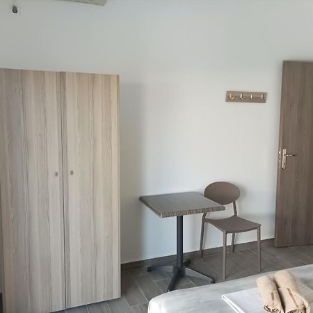 Apartmán Kleanthis Blue Vrasná Exteriér fotografie